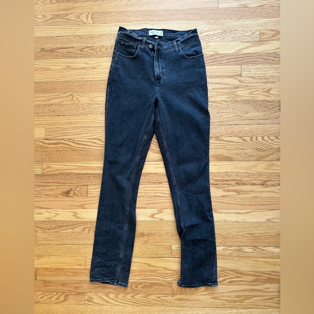 Curve Love The 90s Silm Straight Ultra High Rise Abercrombie & Fitch